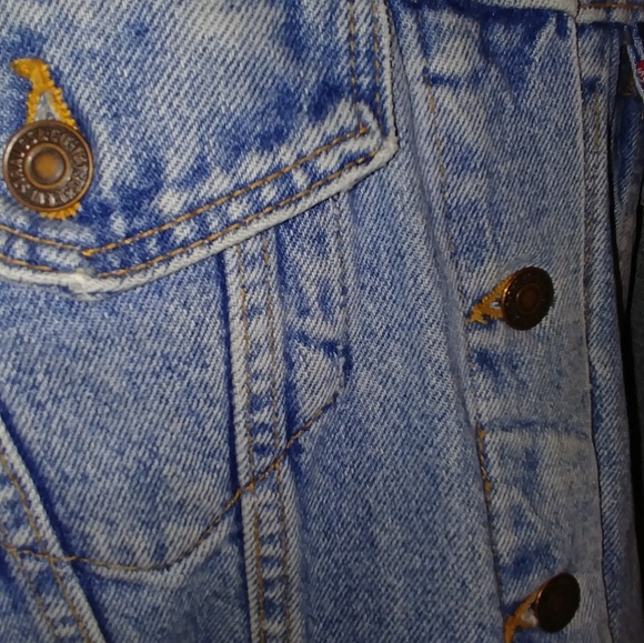 Vintage Levi's Trucker Jacket. - Picture 3 of 6